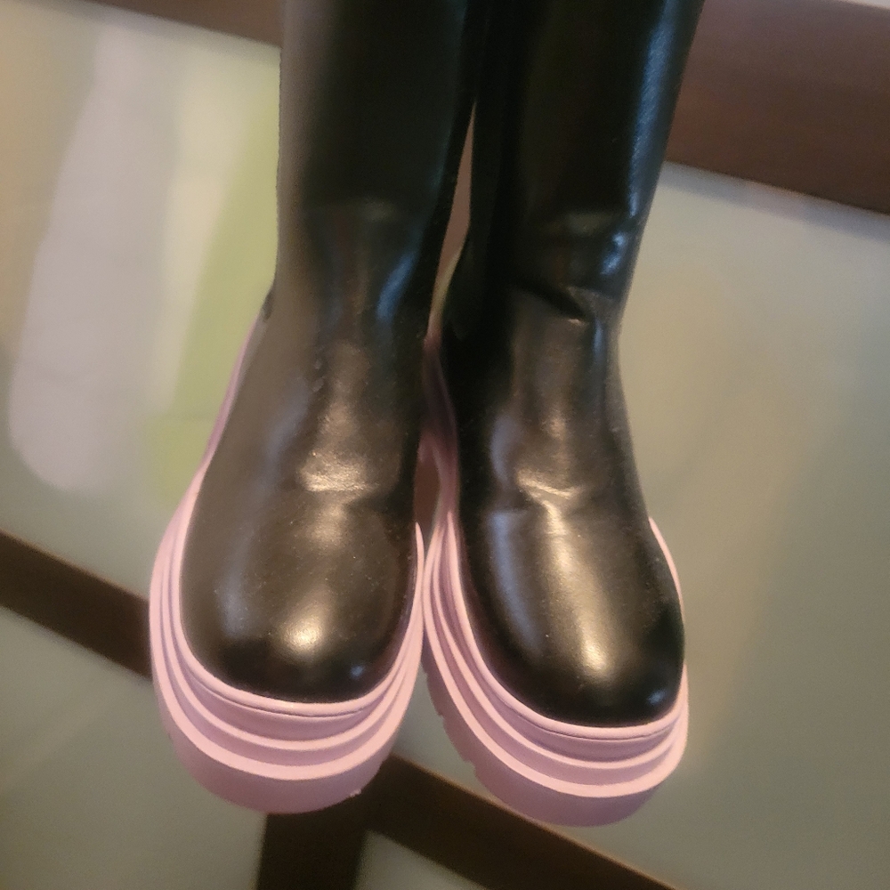 Azalea Wang Boots